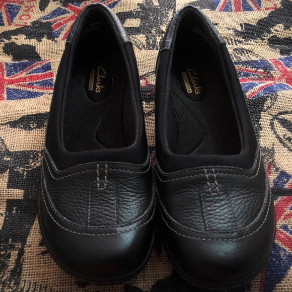 clarks black womens flat shoes